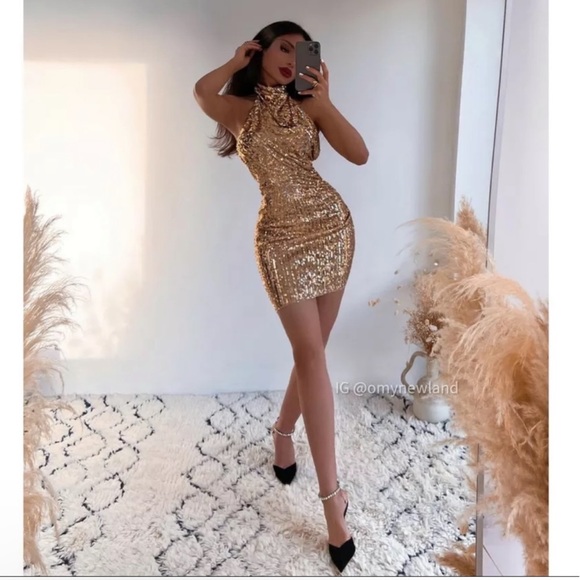 Zara Gold Sequin Halter Mini Dress - Picture 5 of 16
